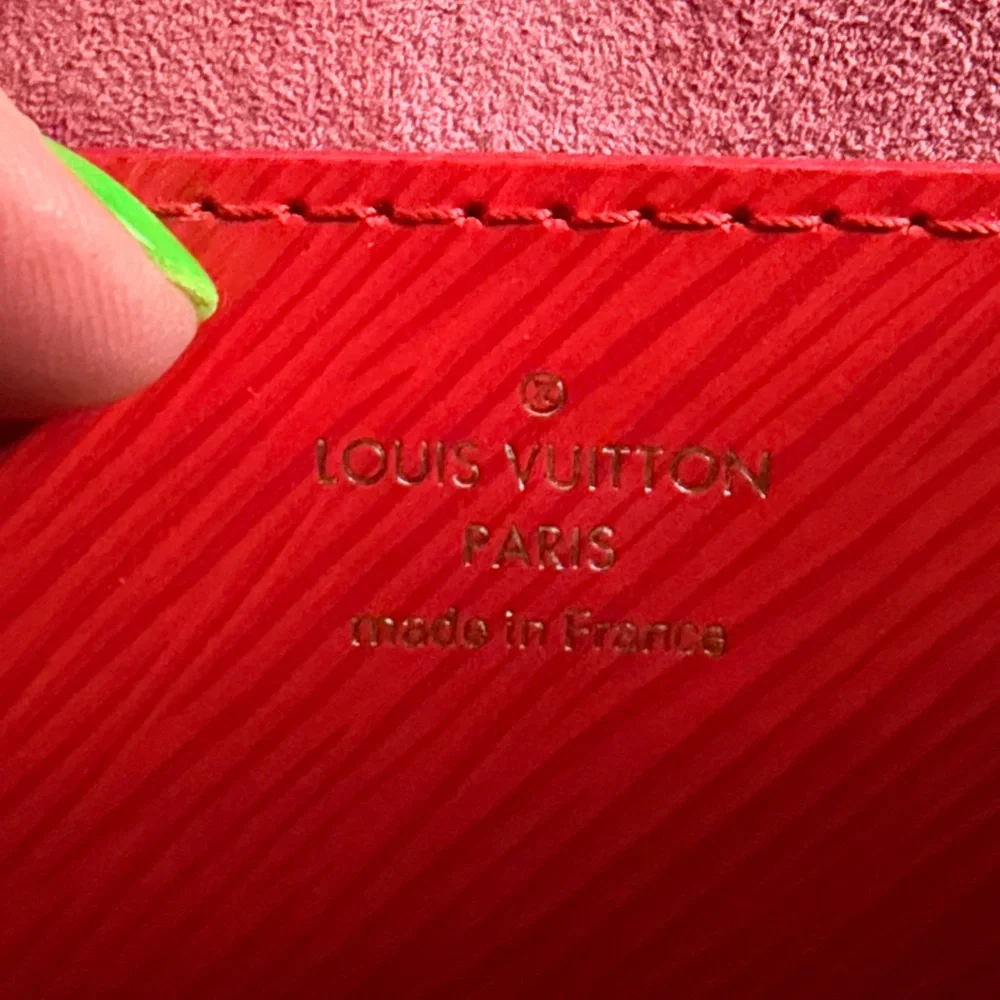 Louis Vuitton Twist MM Red Epi Leather Chain Crossbody Bag with Silver Hardware - Picture 3 of 12